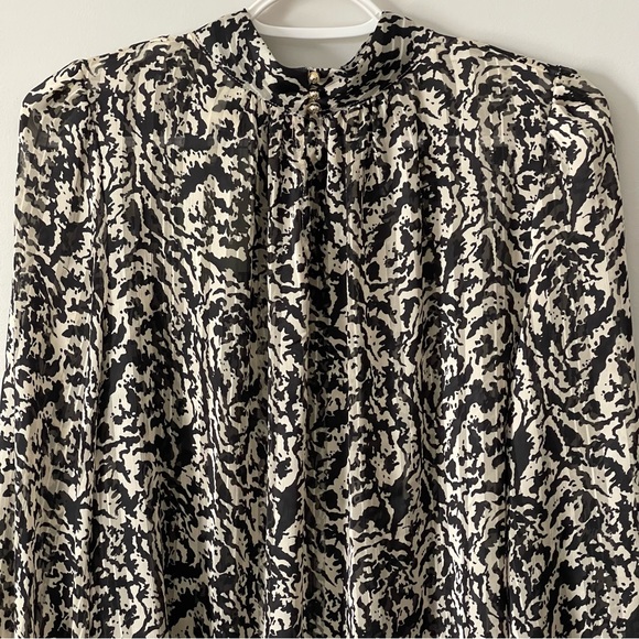 H & M Semi Sheer Long Sleeve Blouse Size Medium - Picture 5 of 10